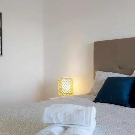 Sunset Apartment E Pool E Sea View E Wifi E The Strip Albufeira אלבופיירה
